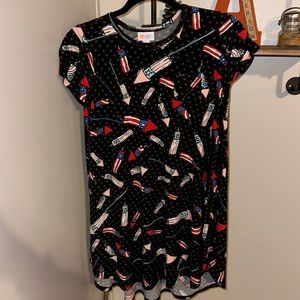 Girls LulaRoe Size 12 Dress. Black with 4th of July theme.